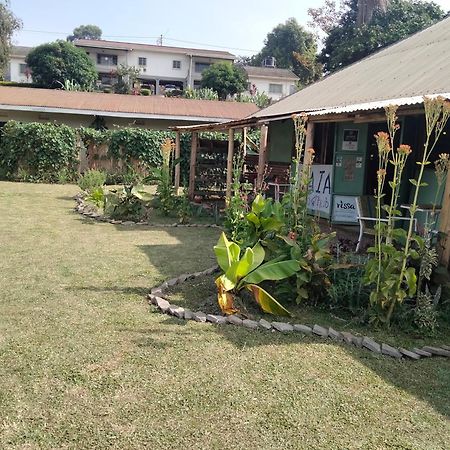 Gaia Eco Hub Bnb Fort Portal Exterior photo
