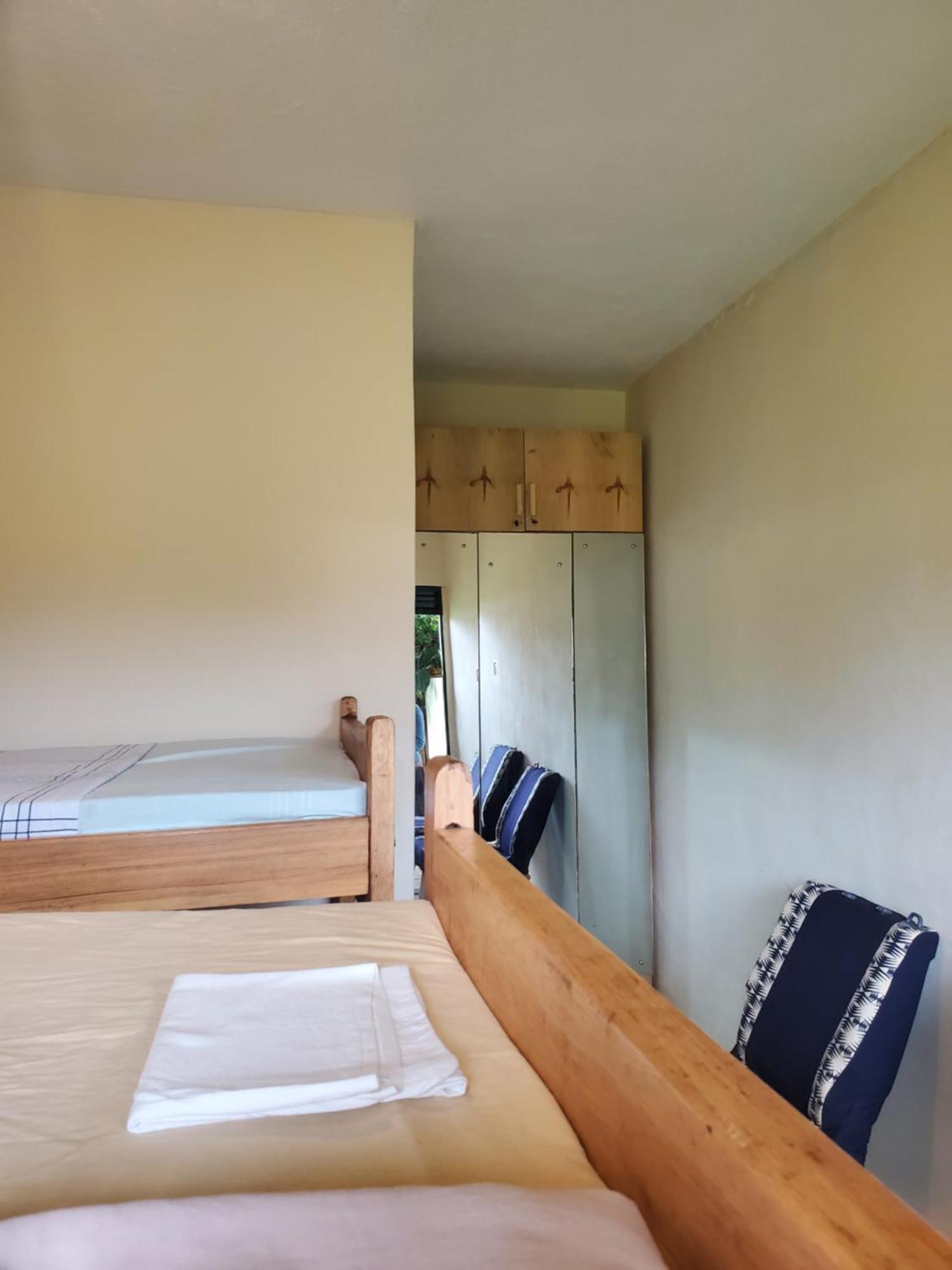 Gaia Eco Hub Bnb Fort Portal Exterior photo